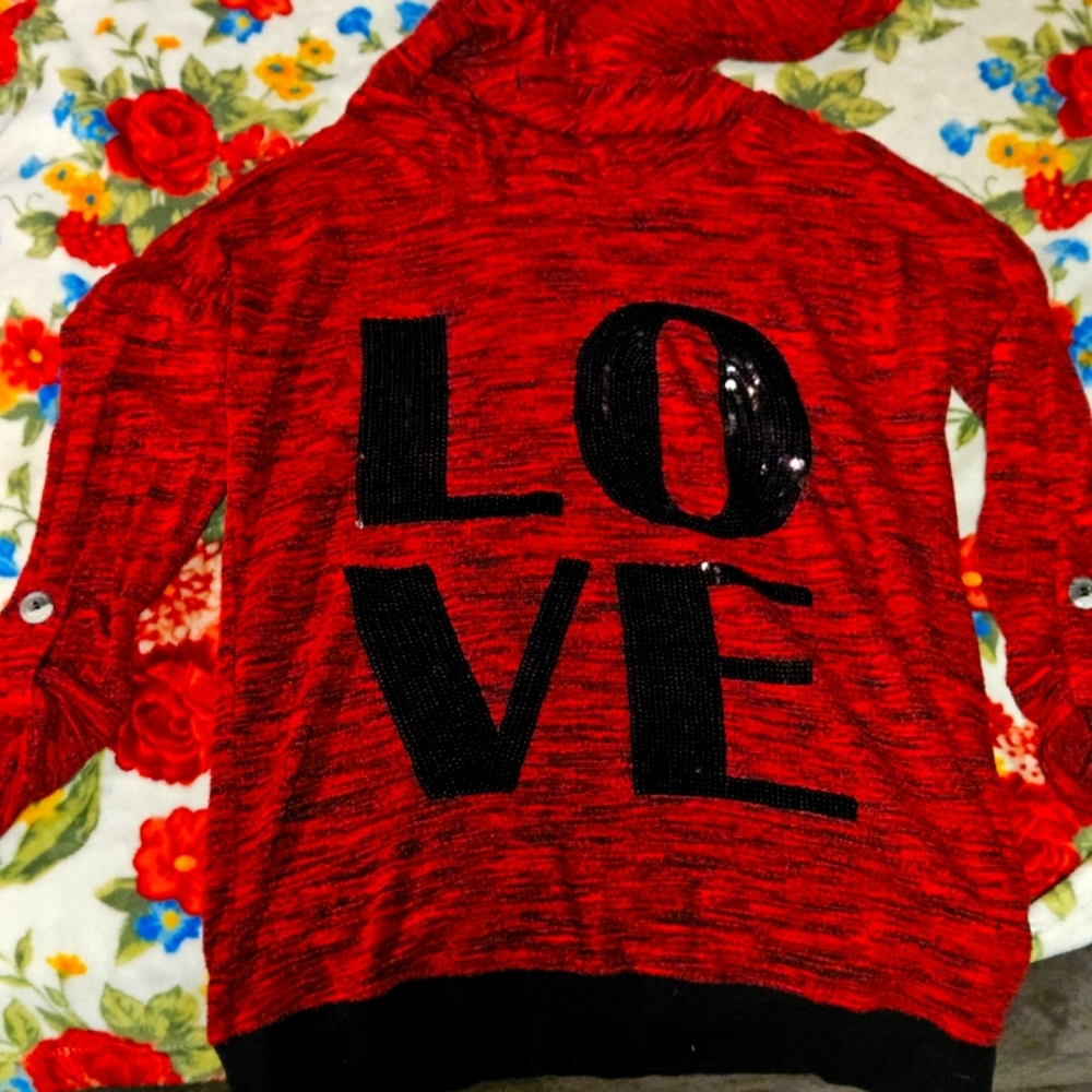 Womens  half sleeve hooded top size small